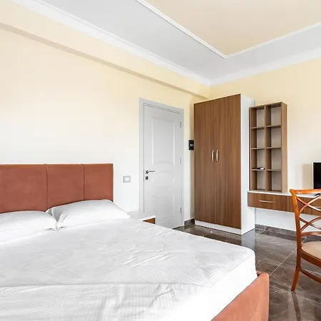 מלון דירות Apartment-hotel Lulaj *